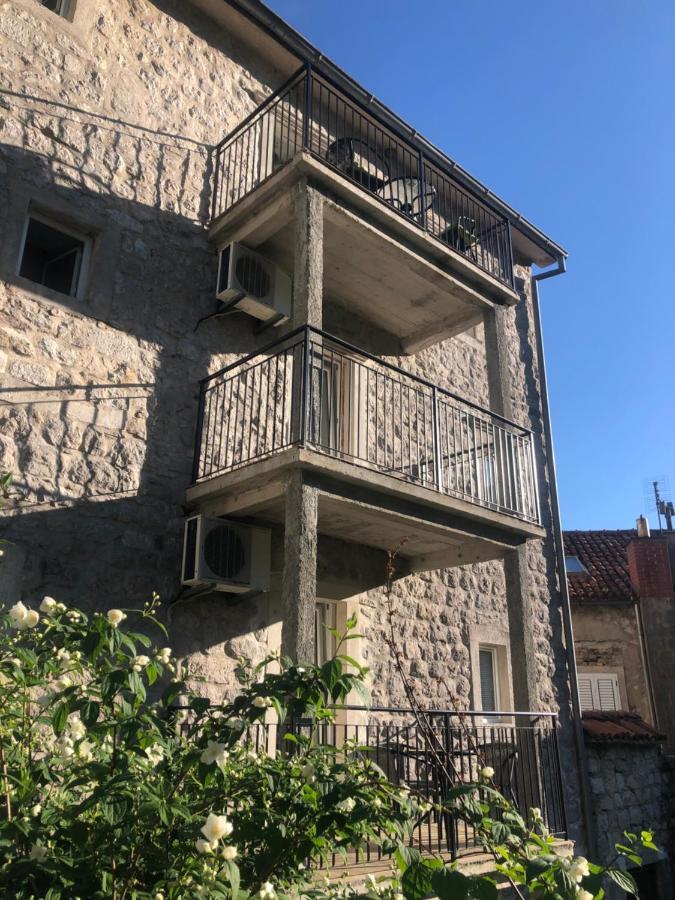 Pavle Apartmani Risan Exteriör bild